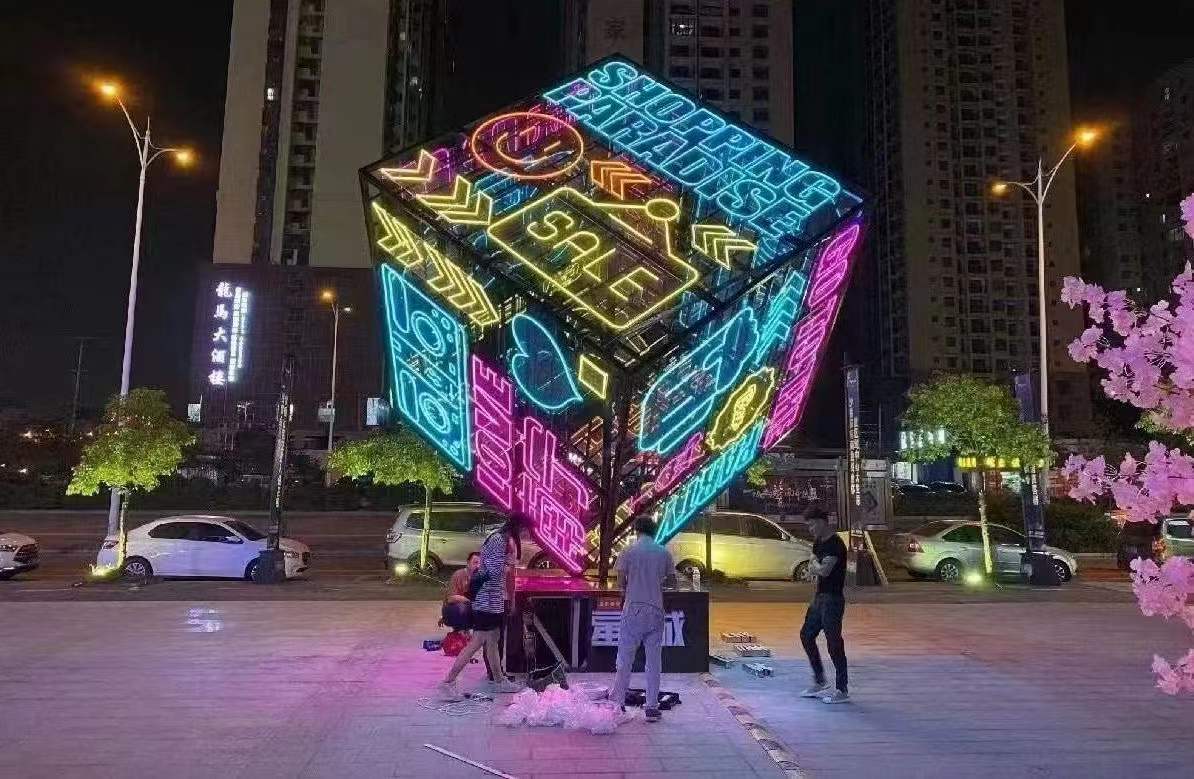 门头发光字 实拍